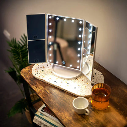 Espejo Triple Aumento Led de Maquillaje