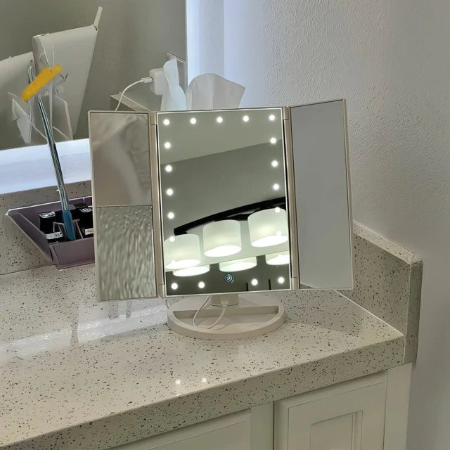 Espejo Triple Aumento Led de Maquillaje